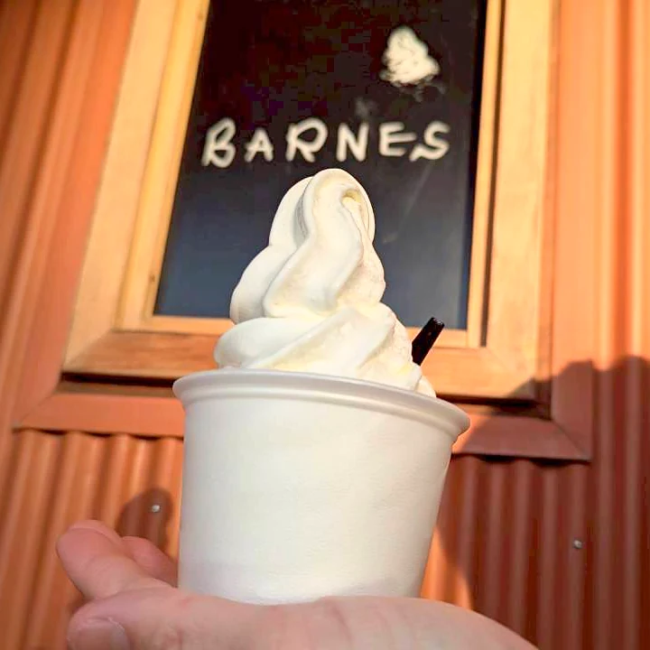 BARNES(バーンズ)の濃厚ミルクのソフトクリーム